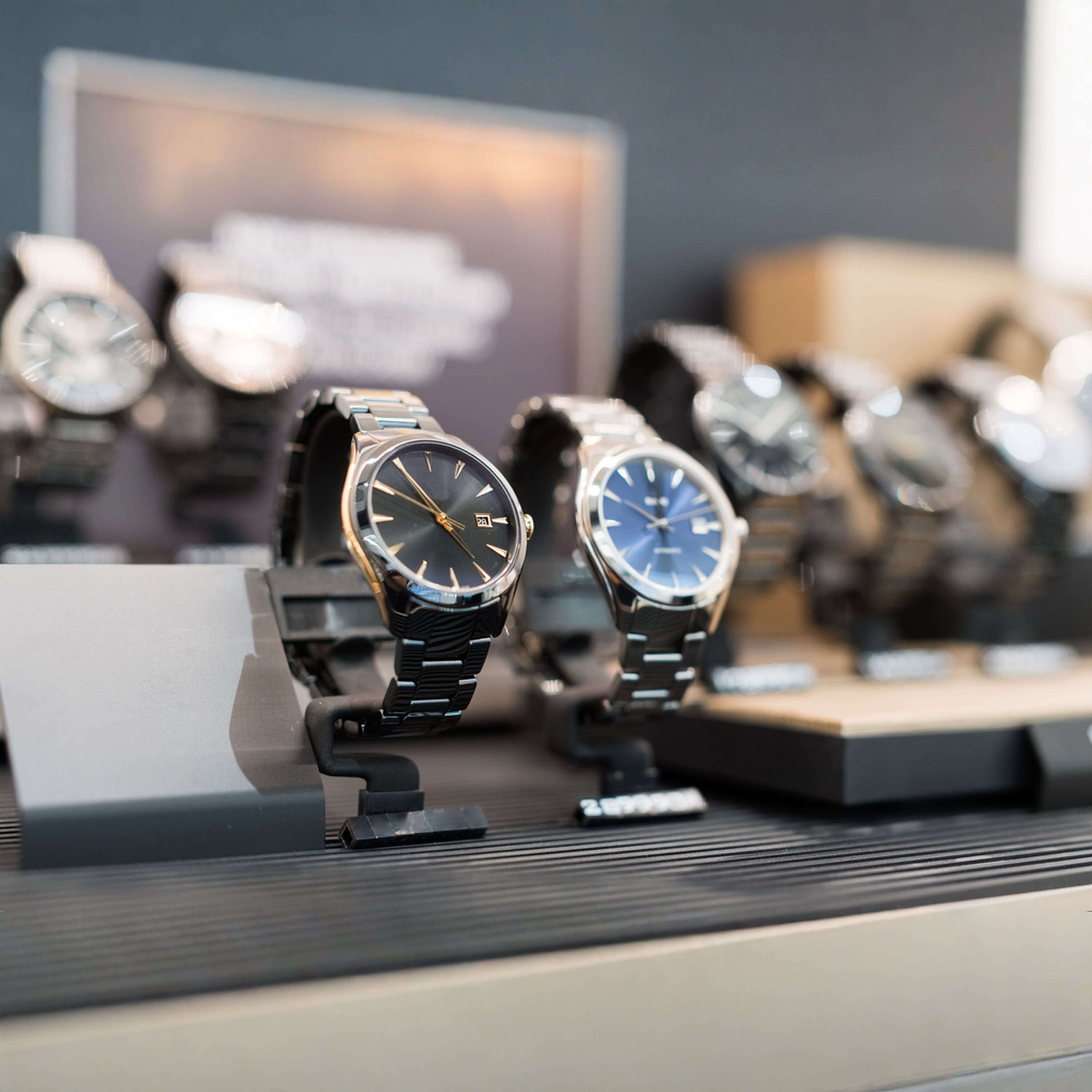 Konyalı Saat harcamalarınız World'e özel 4 Taksit!