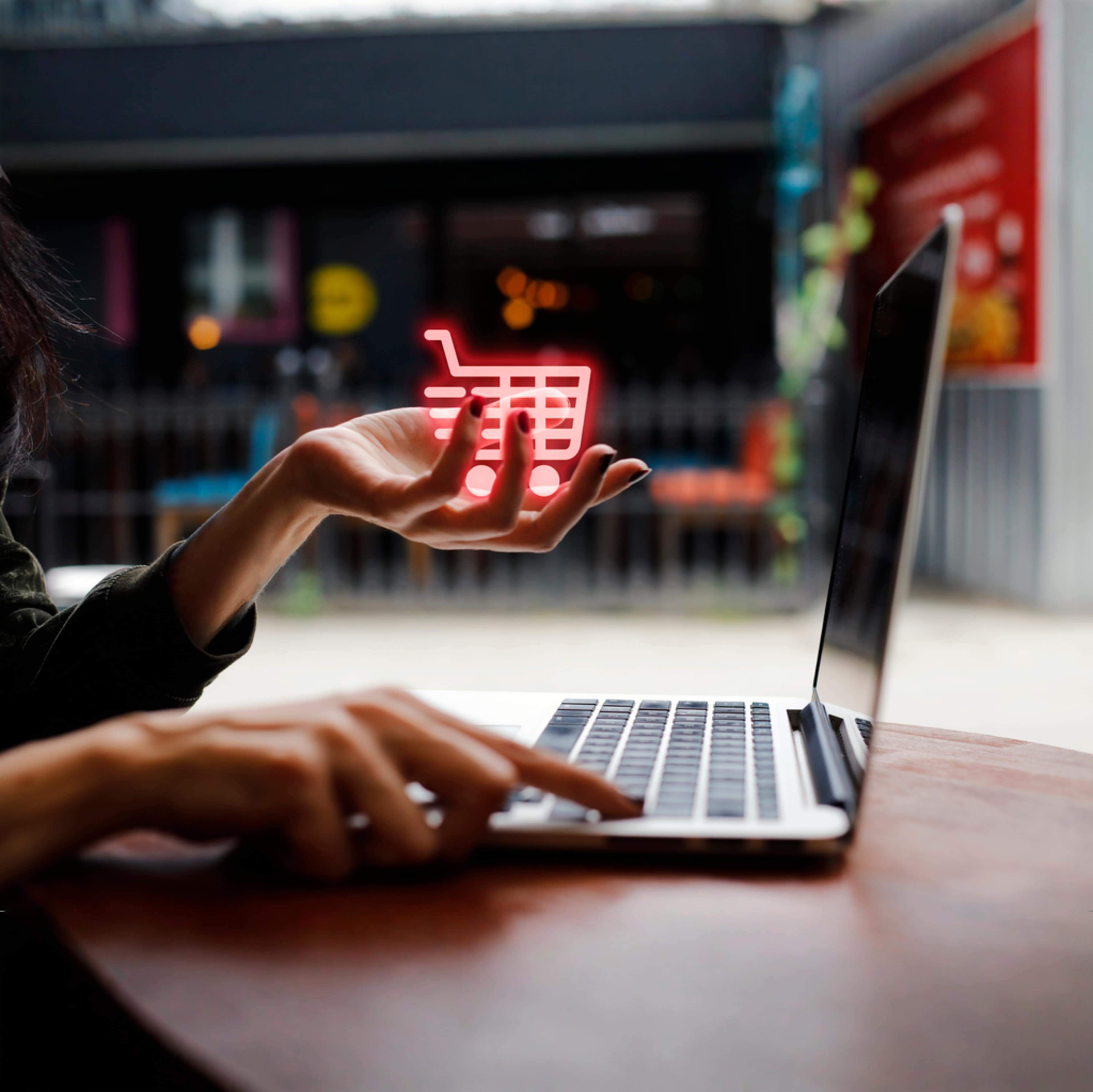 Hepsiburada harcamalarınız World’e özel 6 Taksit!